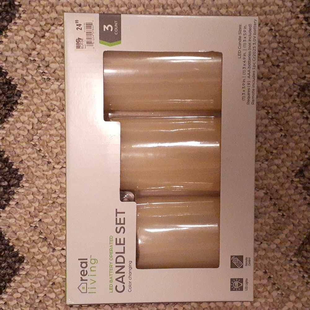 battery operated candle set - Picture 2 of 3